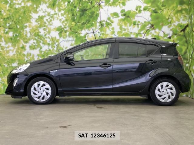 Toyota AQUA 2015-07 8754601-1