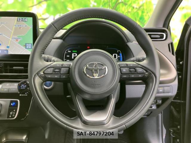 Toyota AQUA 2023-06 8754695-14
