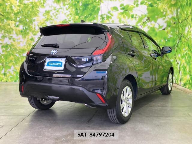 Toyota AQUA 2023-06 8754695-2