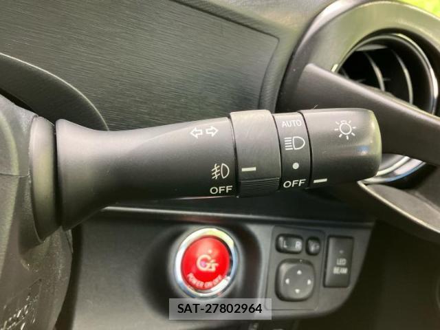 Toyota AQUA 2016-04 8754712-15