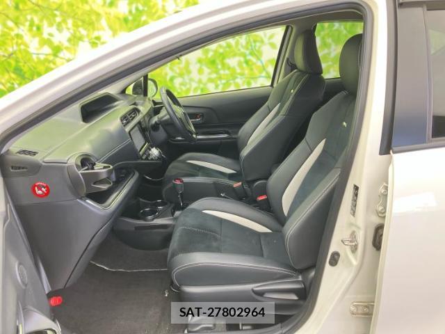 Toyota AQUA 2016-04 8754712-5