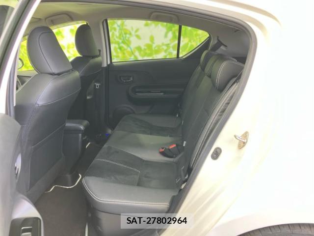 Toyota AQUA 2016-04 8754712-6