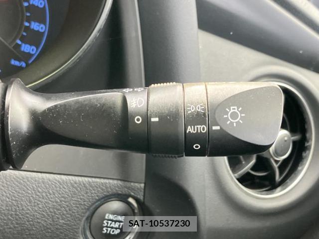 Toyota AURIS 2015-07 8754667-14