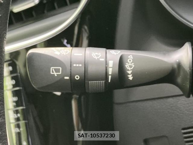 Toyota AURIS 2015-07 8754667-15