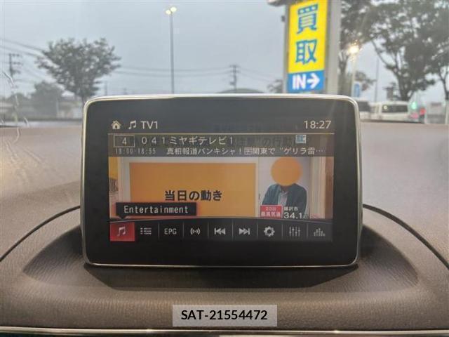 Mazda AXELA SPORT 2015-08 8754490-12