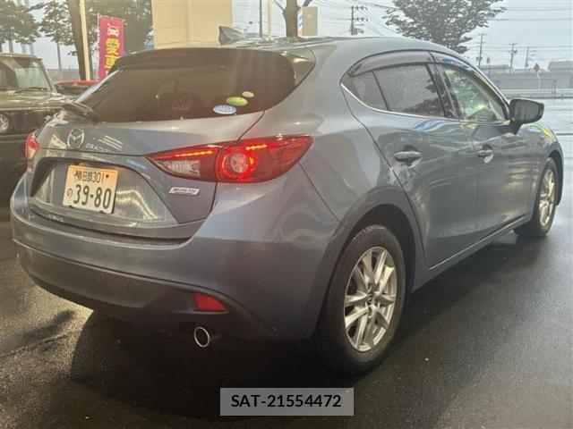 Mazda AXELA SPORT 2015-08 8754490-2