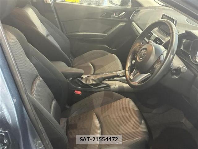 Mazda AXELA SPORT 2015-08 8754490-3