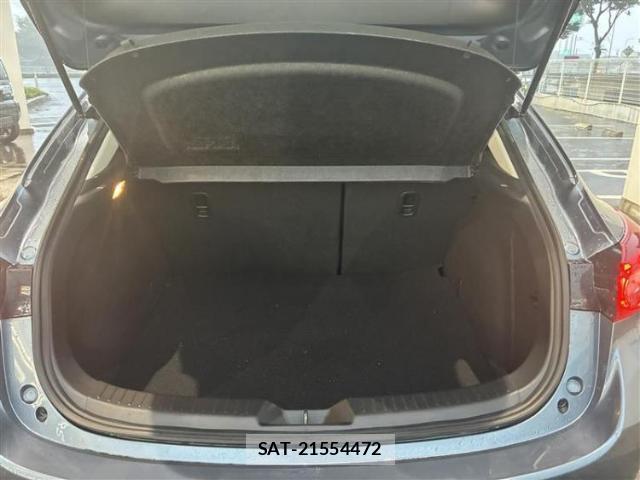 Mazda AXELA SPORT 2015-08 8754490-7