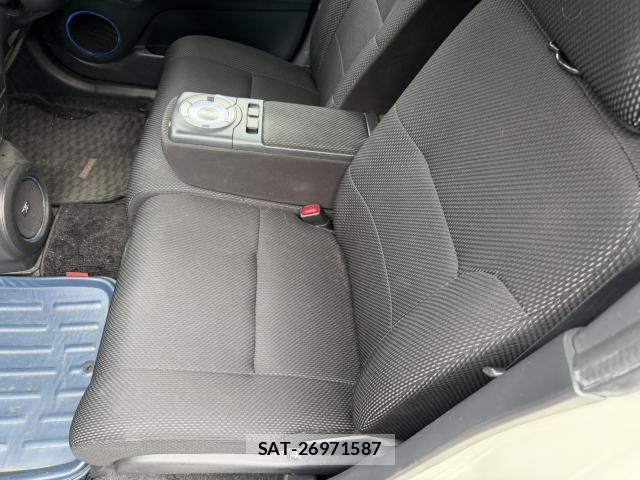 Toyota BB 2011-08 8753366-14