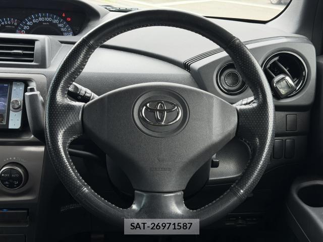 Toyota BB 2011-08 8753366-19