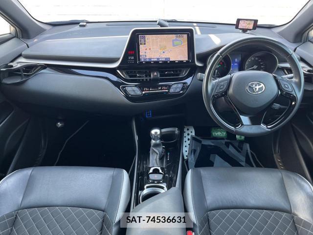 Toyota C-HR 2019-03 8752361-1