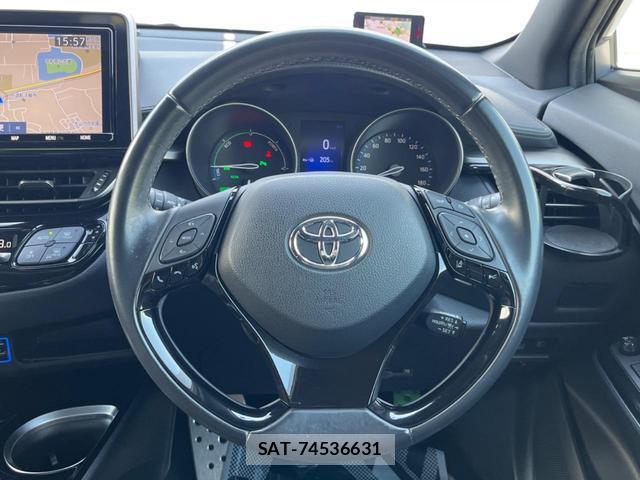 Toyota C-HR 2019-03 8752361-11