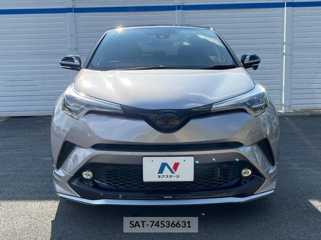 Toyota C-HR 2019-03 8752361-14