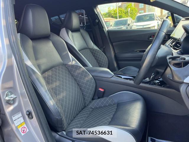 Toyota C-HR 2019-03 8752361-8