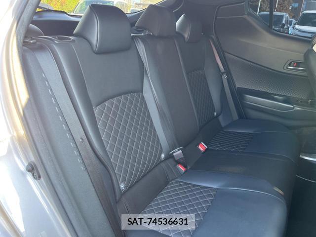 Toyota C-HR 2019-03 8752361-9