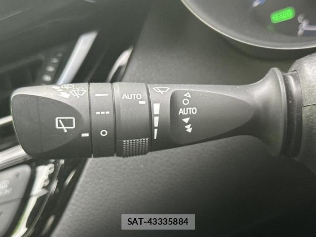 Toyota C-HR 2022-12 8754351-14