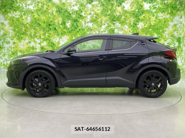 Toyota C-HR 2022-03 8754359-1
