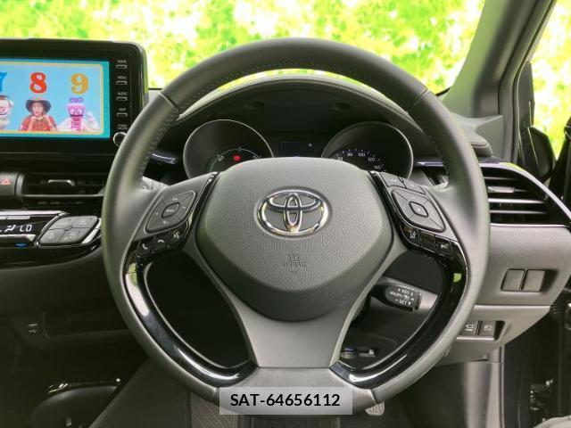 Toyota C-HR 2022-03 8754359-14