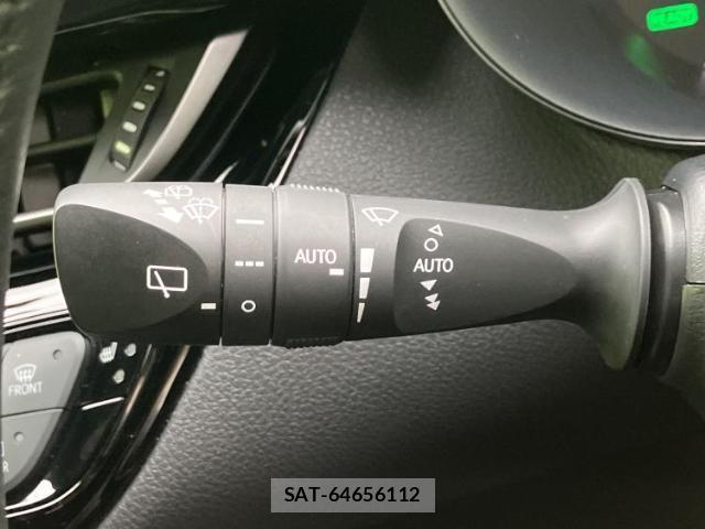 Toyota C-HR 2022-03 8754359-16