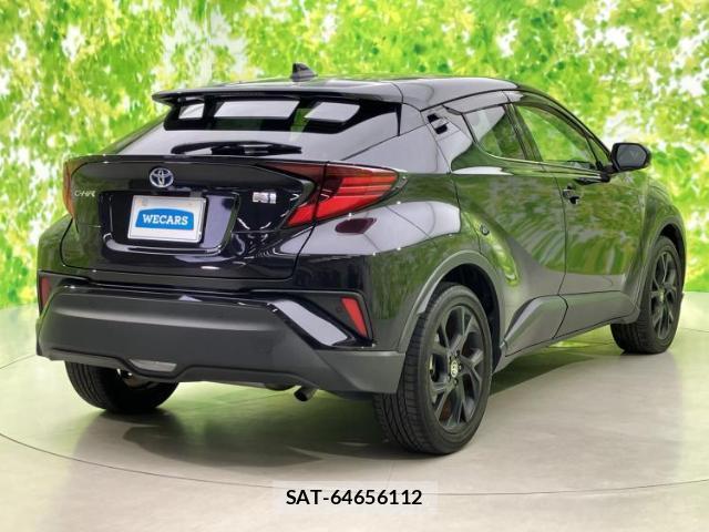 Toyota C-HR 2022-03 8754359-2