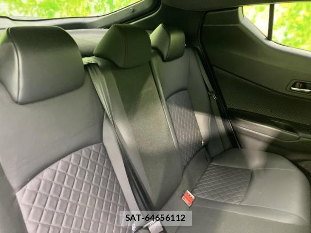 Toyota C-HR 2022-03 8754359-4