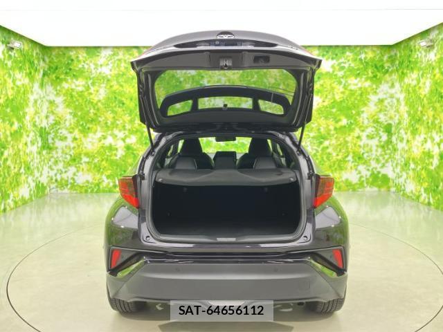 Toyota C-HR 2022-03 8754359-7