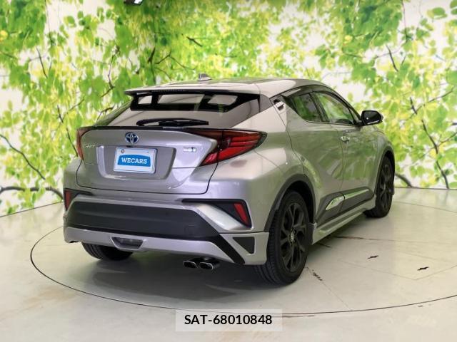 Toyota C-HR 2022-09 8754362-2