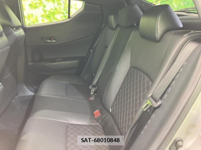 Toyota C-HR 2022-09 8754362-6