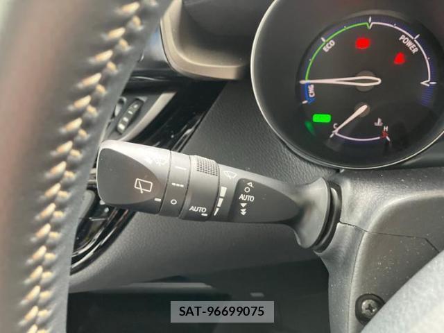 Toyota C-HR 2023-01 8754365-16