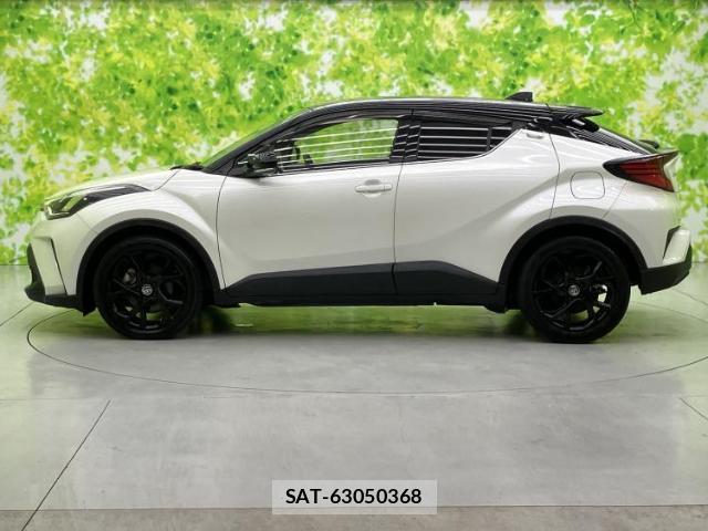 Toyota C-HR 2020-10 8754496-1