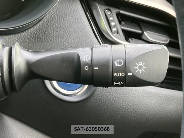 Toyota C-HR 2020-10 8754496-14