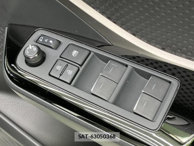 Toyota C-HR 2020-10 8754496-7