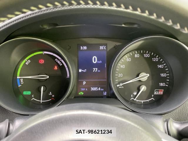 Toyota C-HR 2021-06 8754680-11