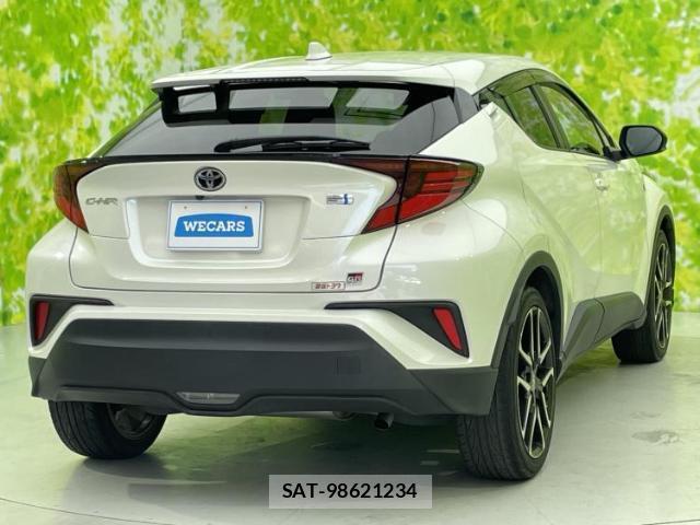 Toyota C-HR 2021-06 8754680-2
