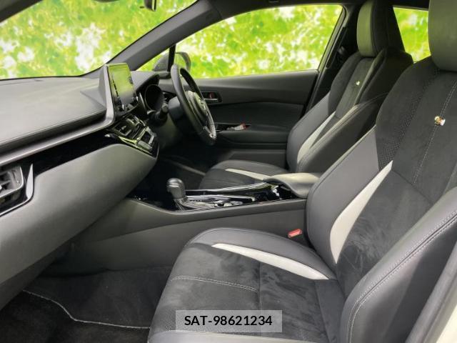 Toyota C-HR 2021-06 8754680-6