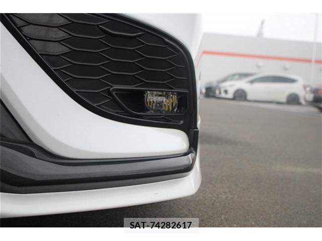 Toyota CAMRY 2019-02 8753892-15