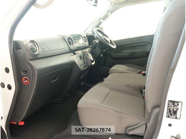 Nissan Caravan 2024-09 8752399-15