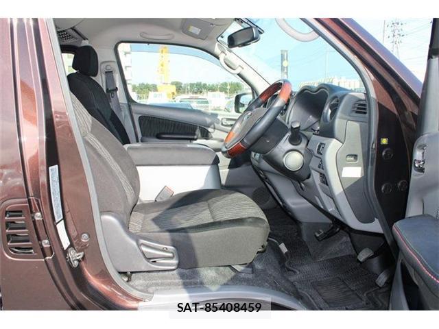 Nissan Caravan 2018-05 8753908-15