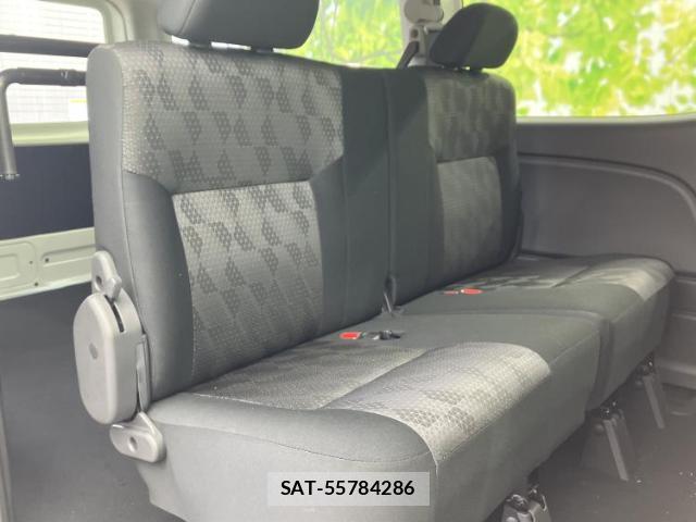 Nissan Caravan 2026-01 8754704-4