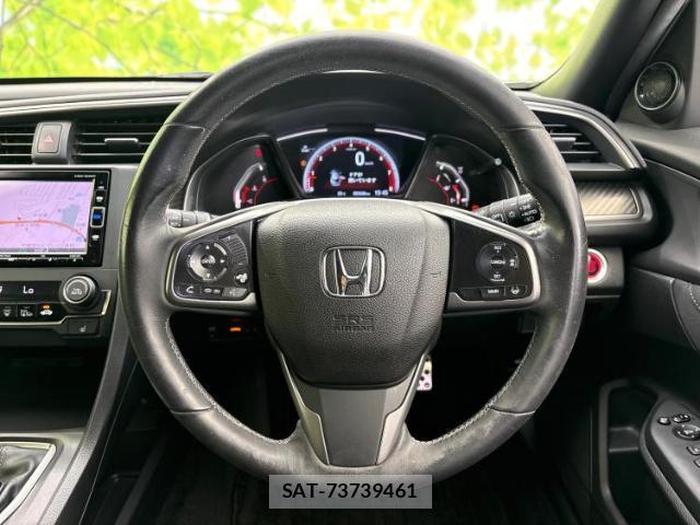 Honda CIVIC 2018-03 8753790-13