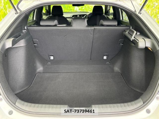 Honda CIVIC 2018-03 8753790-7