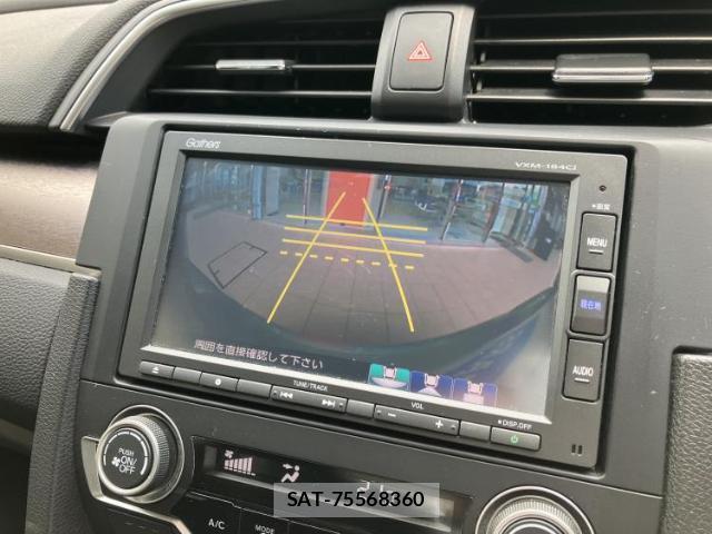 Honda CIVIC 2018-04 8754655-11