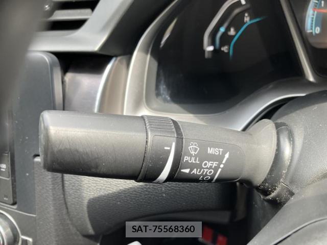 Honda CIVIC 2018-04 8754655-15