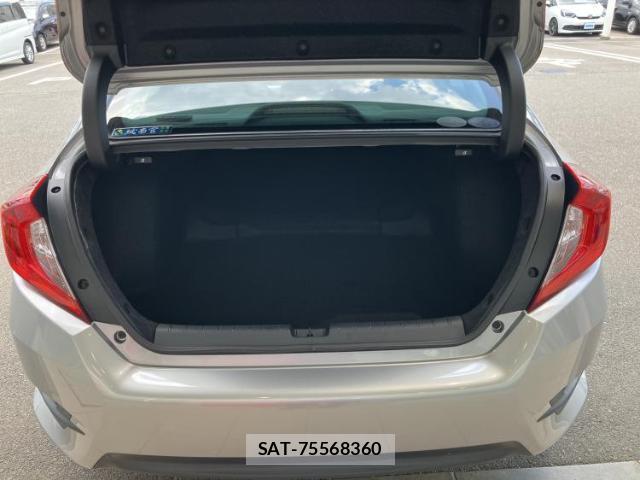 Honda CIVIC 2018-04 8754655-7