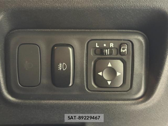 Mitsubishi COLT 2009-09 8754079-9