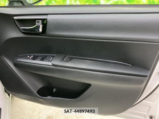 Toyota COROLLA AXIO 2017-10 8752220-3