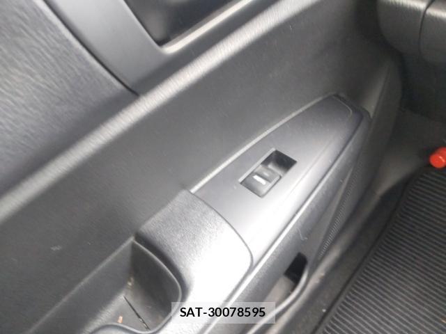 Toyota COROLLA AXIO 2017-09 8752609-12