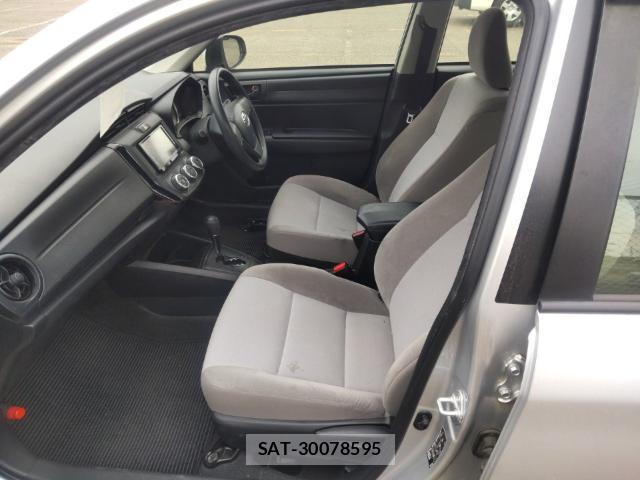 Toyota COROLLA AXIO 2017-09 8752609-15
