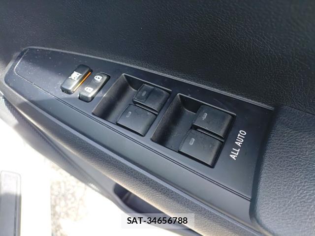 Toyota COROLLA AXIO 2021-08 8752662-13