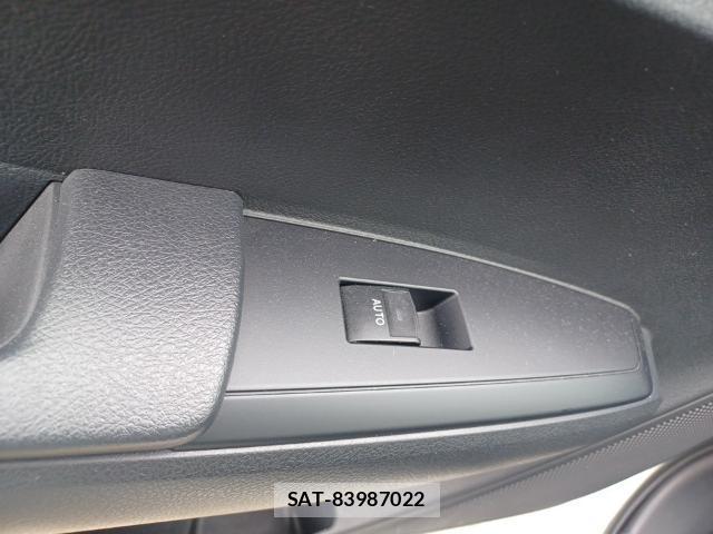 Toyota COROLLA AXIO 2021-09 8754330-12